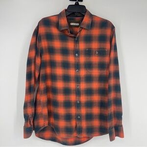 32 Bar Blues Shirt Mens Medium Red Brushed Flannel Lightweight Buffalo Plaid